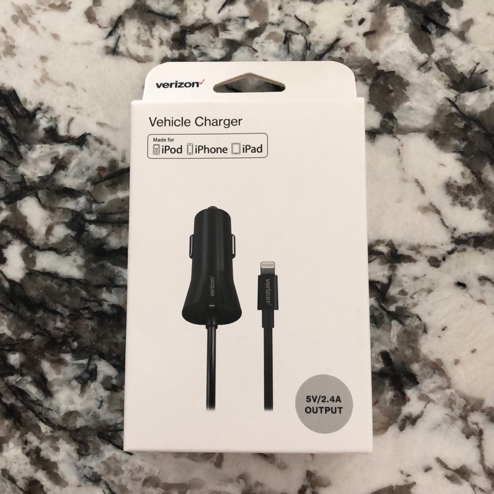 9 ft coiled cable iPod/iPhone/iPad charger